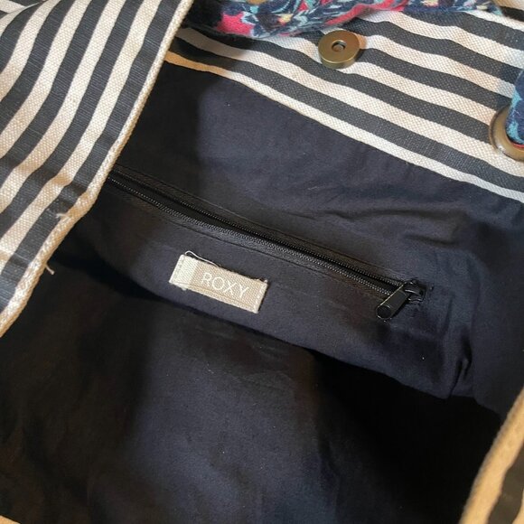 Roxy Act Together Canvas Black Stripes Floral Patterned Handles Tote Handbag Bag - Picture 10 of 13